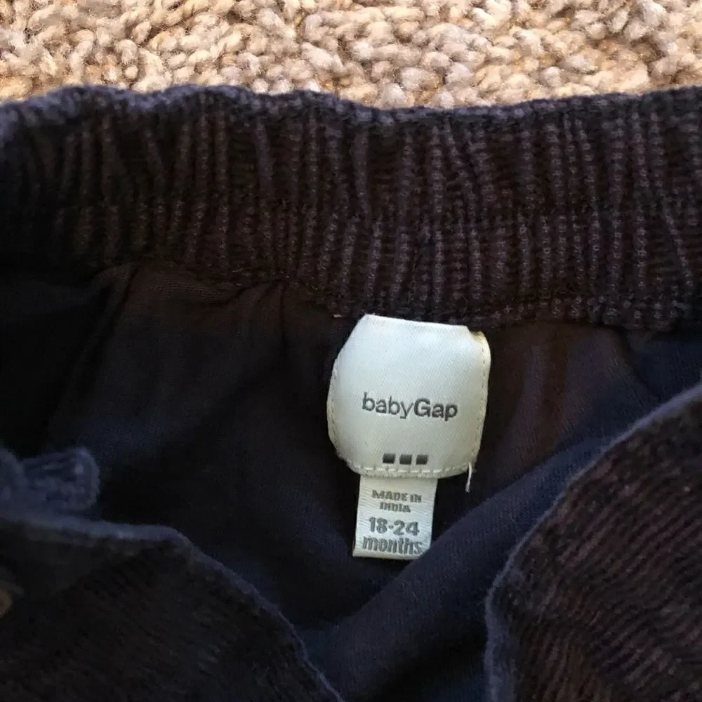 GAP corduroy skirt with built-in diaper cover EUC✨